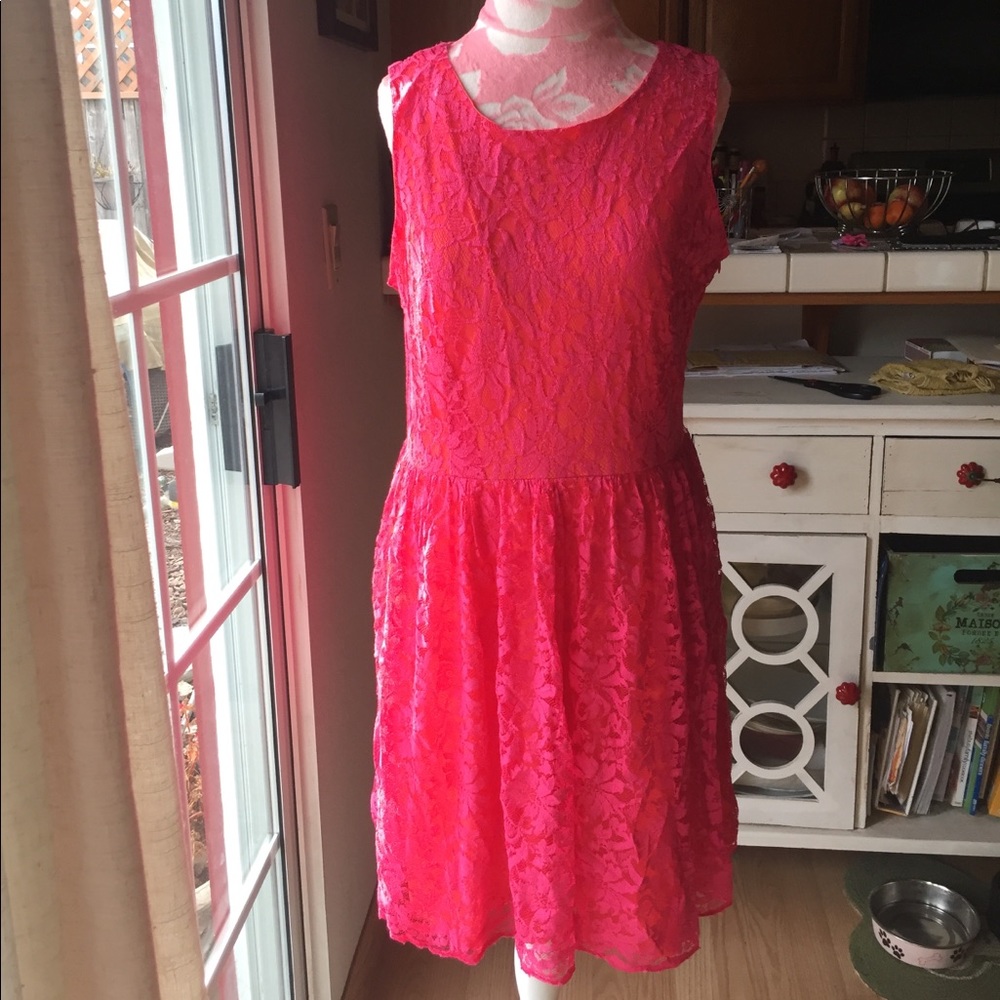 Hot Pink Lace Dress!! 🌺